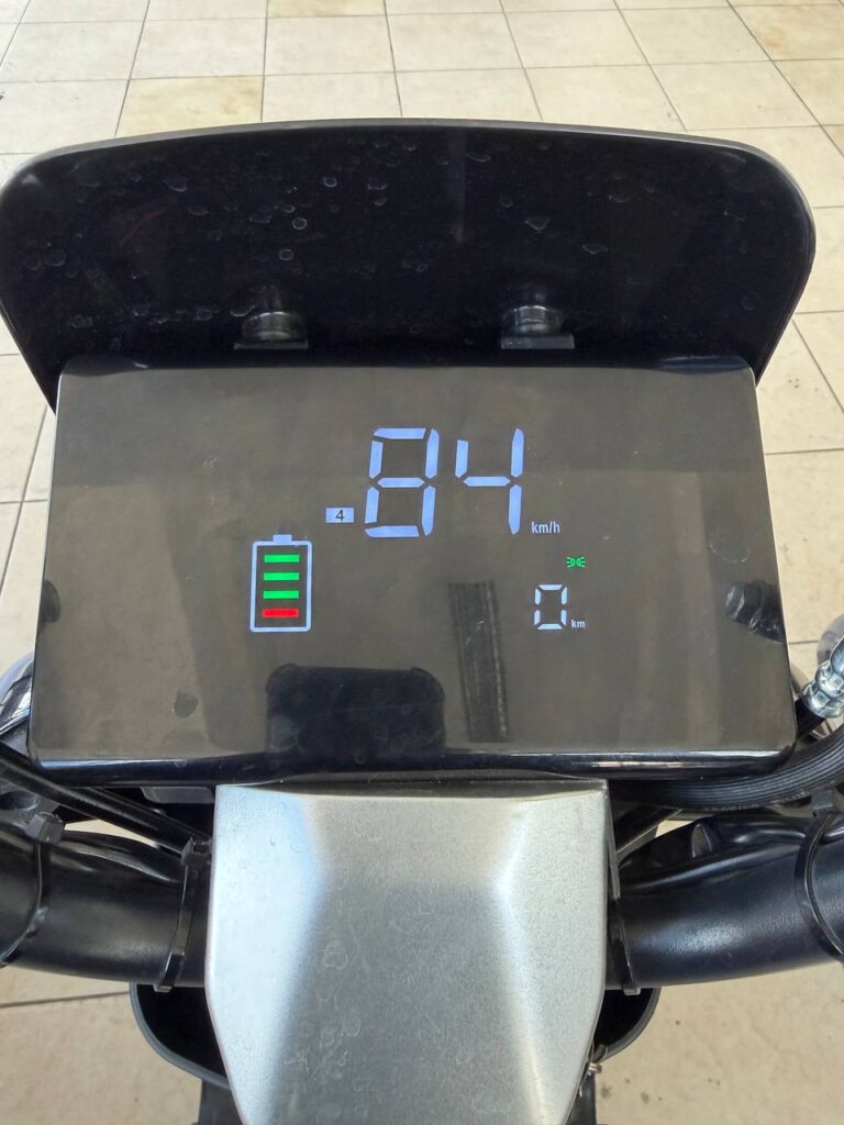 photo 5917825735840173624 y (1)